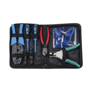 Juego de Herramientas y Accesorios, para Instalación de Sistema Solar. Incluye: Pinzas (3), Desarmadores (2), Llaves (2) y Accesorios (7).
